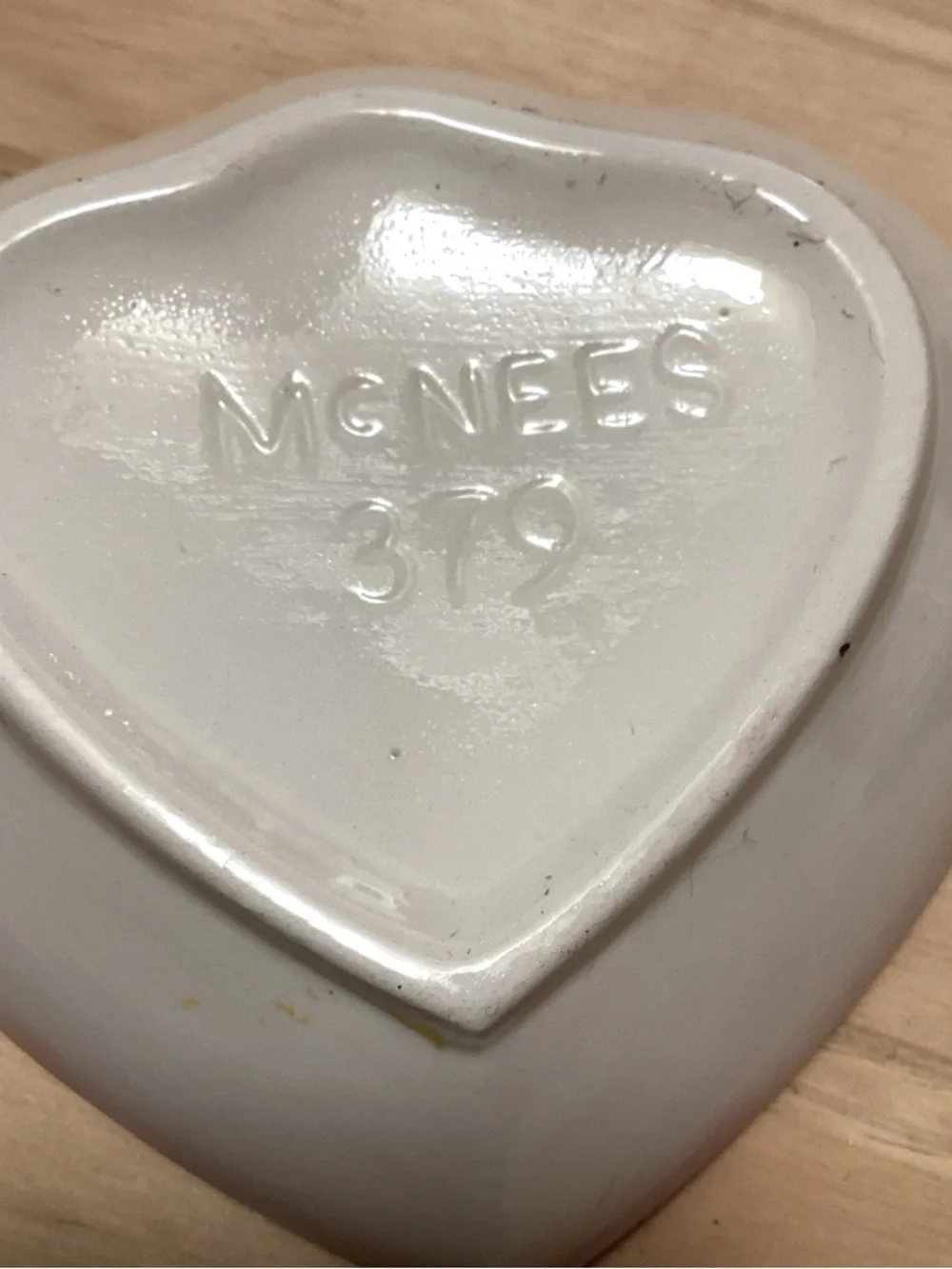 Vintage McNees 379 Charming Heart Shaped Ombré Pink Trinket‎ Jewelry Dish